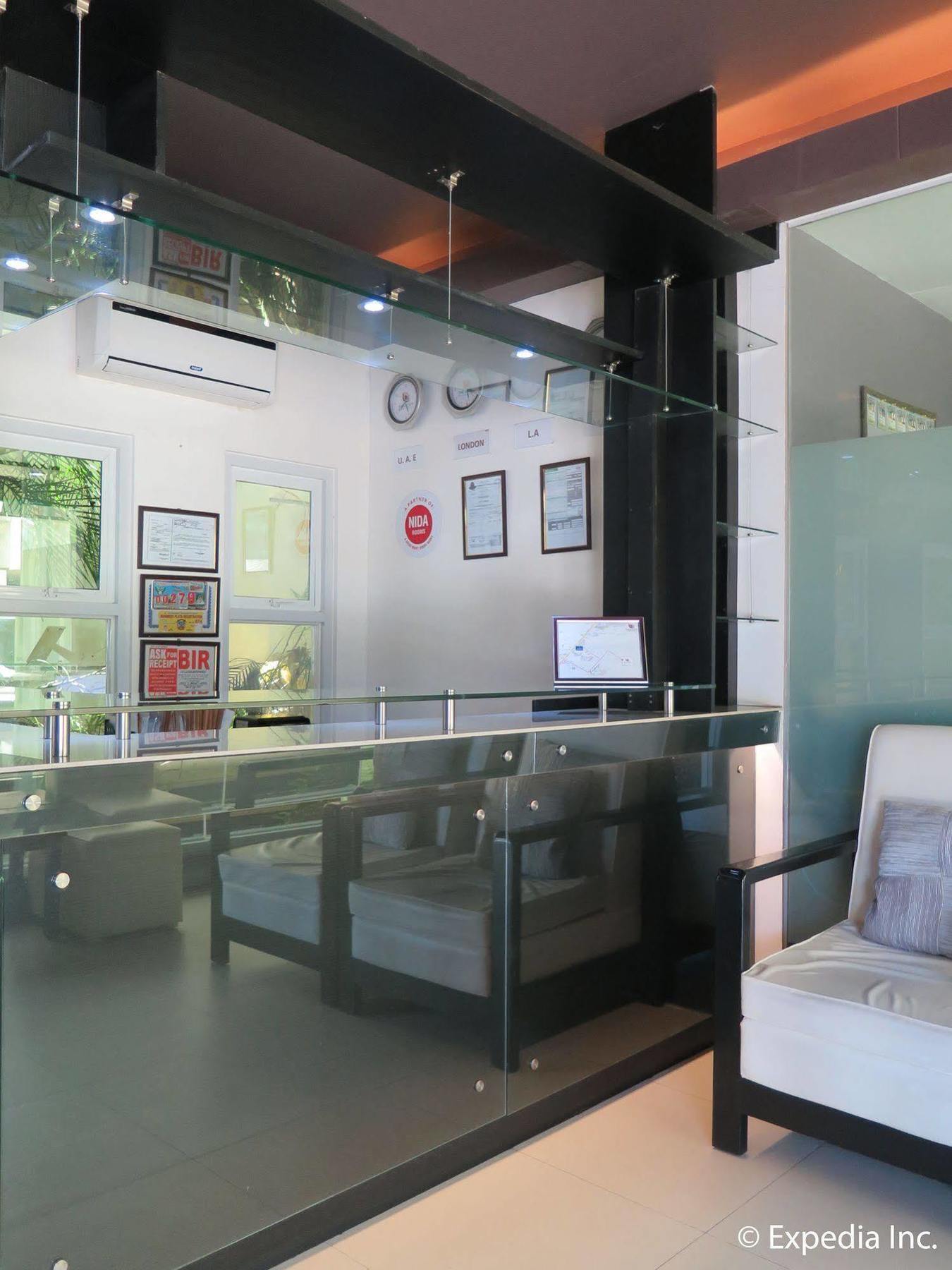 Tagum The Lucky 9 Budget Hotel מראה חיצוני תמונה