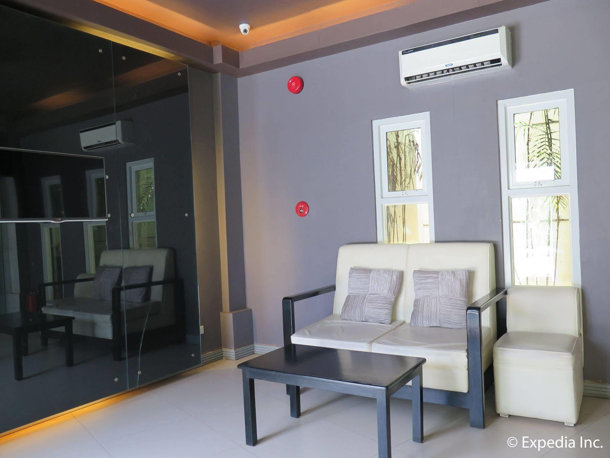 Tagum The Lucky 9 Budget Hotel מראה חיצוני תמונה