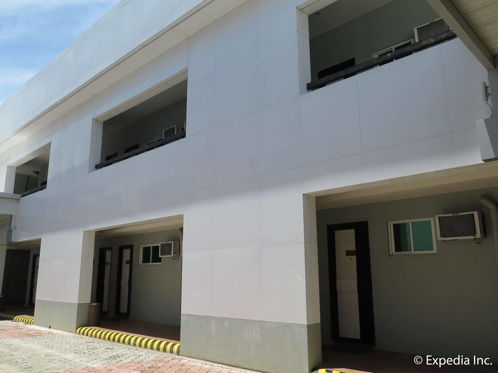 Tagum The Lucky 9 Budget Hotel מראה חיצוני תמונה