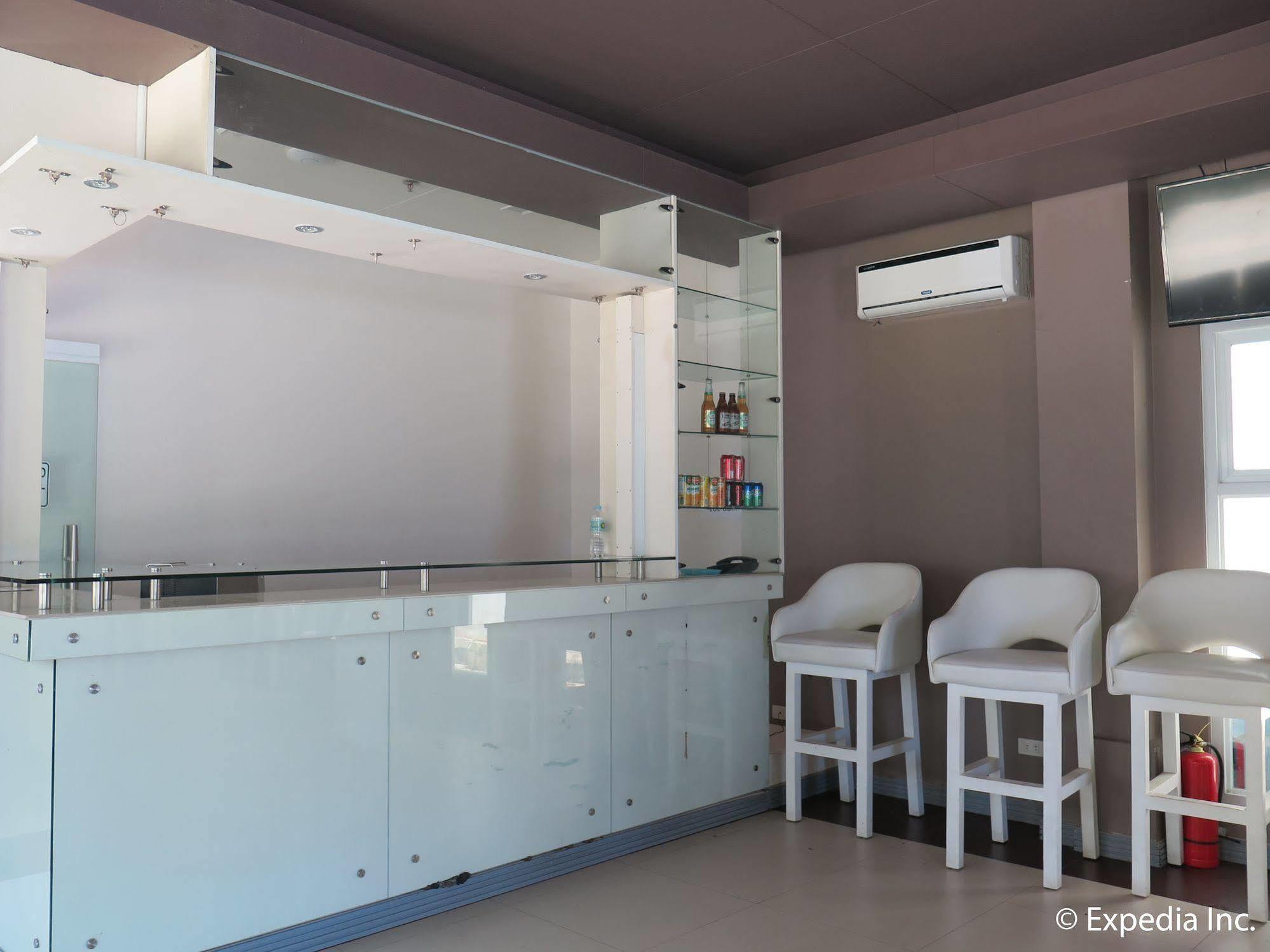 Tagum The Lucky 9 Budget Hotel מראה חיצוני תמונה