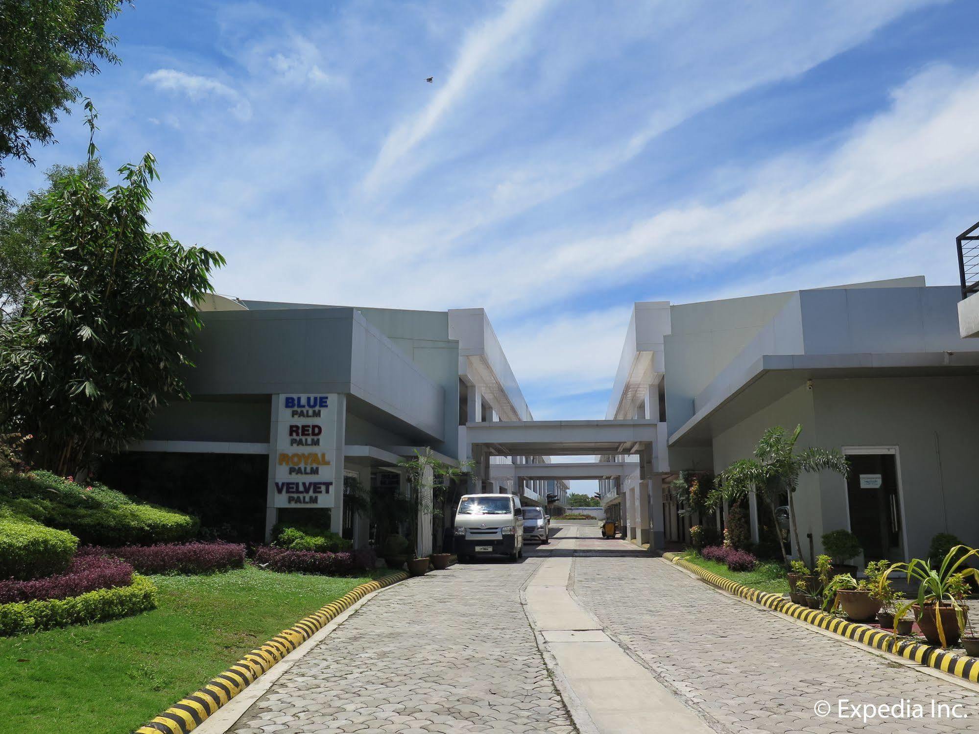 Tagum The Lucky 9 Budget Hotel מראה חיצוני תמונה
