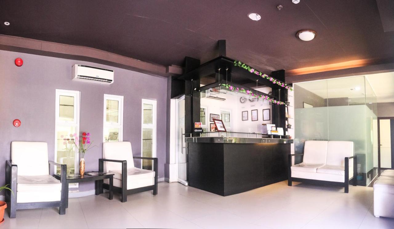 Tagum The Lucky 9 Budget Hotel מראה חיצוני תמונה