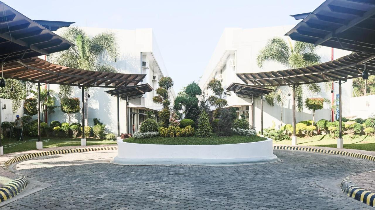 Tagum The Lucky 9 Budget Hotel מראה חיצוני תמונה